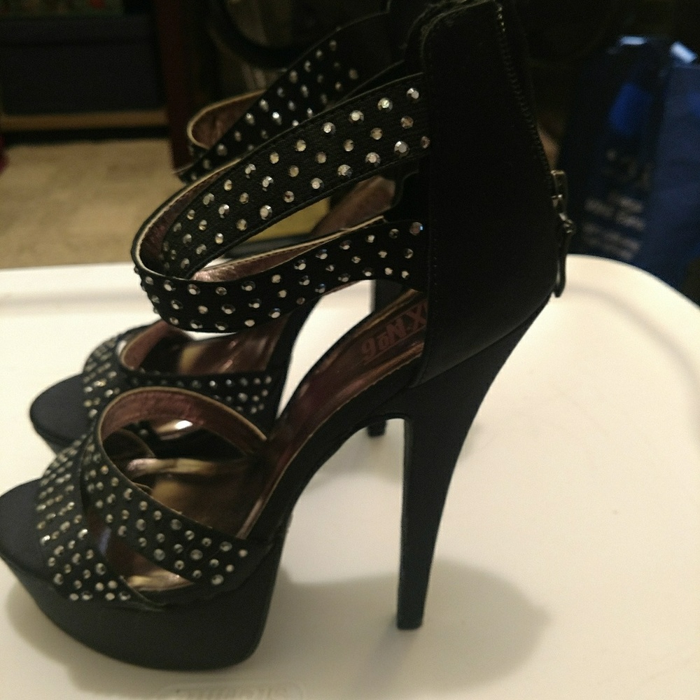 Max No. 6 Heels